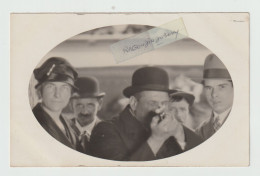 CPA PHOTO - TIR Au FUSIL Sur Stand De Foire Ou Fête Foraine - Très Beau Cliché Photographique En Médaillon - Waffenschiessen