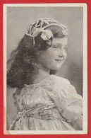 AE695 ENFANTS JOLIE FILLETTE  EN 1911 - Other & Unclassified