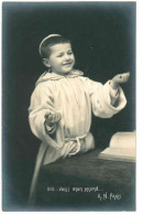 CPA / PHOTO . Enfant Le Petit Prédicateur . Petit Moine . N° VIII . Edit : A.N - Portretten