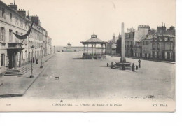 CHERBOURG L HOTEL DE VILLE ET LA PLACE - Cherbourg