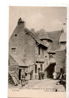 SOMME  AULT COUR  INTERIEURE DE LA MAISON LANDOT  ANIMEE  NON ECRITE - Ault