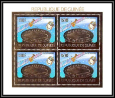 85855/ N°1113 A Halley's Comet Comète Espace (space) Guinée Guinea OR Gold Stamps ** MNH Bloc 4 - Afrique