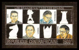 86032b N°220 B Grands Maitres Echecs Chess Larsen Petrossian Mecking Centrafricaine OR Gold ** MNH Non Dentelé Imperf - Central African Republic