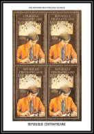 86031/ N°914 A Bobby FISCHER Echecs Chess 1983 Centrafrique Centrafricaine OR Gold ** MNH Bloc 4 - Echecs