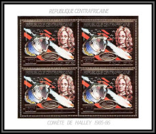 85975/ N°1247 A 1986 Comète Halley's Comet Espace (space) Centrafrique Centrafricaine OR Gold ** MNH Bloc 4 Discount - Centrafricaine (République)