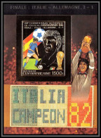 85924/ N°235 B Football Soccer Coupe Monde ESPANA 1982 Centrafrique Centrafricaine OR Gold ** MNH Non Dentelé Imperf - 1982 – Espagne