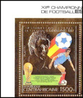 85923a/ N° 933 A Football Soccer Coupe Monde ESPANA 1982 Centrafrique Centrafricaine OR Gold ** MNH  - Zentralafrik. Republik
