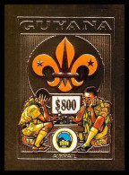 86144c/ Guyana Mi N°236 B Bb Scouts Gold Or ** MNH Champignons Mushrooms Funghi 800$ Non Dentelé Imperf - Guyana (1966-...)