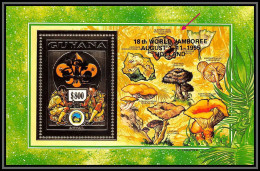 86142/ Guyana Mi N°236 A Scouts Overprint In Black World Jamboree Holland 1995 Gold Or Champignons Mushrooms Funghi  - Neufs