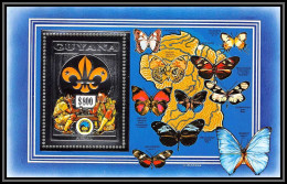 86140b/ Guyana Mi Bloc N°237 A A Scouts Argent Silver Papillons Butterflies ** MNH - Ongebruikt