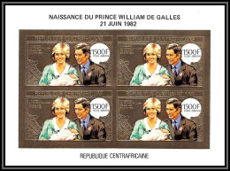 86132 Centrafricaine 1983 Mi 920 B Bloc 4 Naissance Du Prince William Lady CHARLES OR Gold MNH Non Dentelé Imperf - Familles Royales