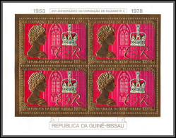 86332 Bloc 4 Mi N°491 A 25ème Anniversaire Elisabeth II 1978 Queen Mother Guinée-Bissau Guinea OR Gold  - Koniklijke Families