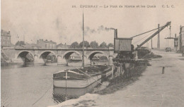 51 CPA EPERNAY PENICHE CHARGEMENT SUR LES QUAIS - Epernay