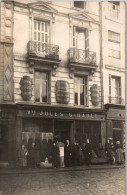 CP Carte Photo D'époque Photographie Vintage Groupe Vve Jules Girault Magasin  - Coppie