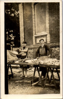 CP Carte Photo D'époque Photographie Vintage Gaillon Eure 27 Marchand Légumes - Koppels