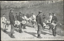 AK-Infanterie, Trommelschule, Französische Soldaten - Autres & Non Classés