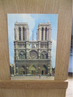 PARIS - Notre Dame De Paris