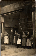 CP Carte Photo D'époque Photographie Vintage Groupe Magasin Touraine Volailler  - Koppels