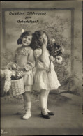 CPA Glückwunsch Zum Geburtstag, Zwei Mädchen Mit Blumen - Birthday