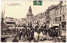 17 - B23946CPA - LA ROCHELLE - Le Quai Duperré -  Embarquement Du 14e Régiment D' Artillerie - Bon état - CHARENTE-MARIT - La Rochelle