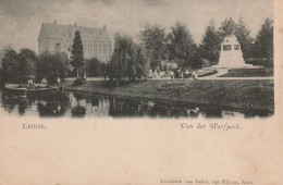 Leiden Van Der Werfpark Levendig Bomende Schipper Schuit Met Tonnen ±1902     4866 - Leiden