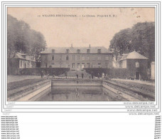 Cpa  Réf-JP-R-818 (  Dép-80  )   Groupe De Personnes Devant Le Joli Château De  VILLERS-BRETONNEUX - Villers Bretonneux