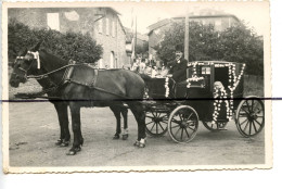 CARTE PHOTO. CPA . D69 . BOIS D'OINGT. La Fête Des Eaux. Un Char Corso Calèche Carrosse. Sasouè - Other & Unclassified