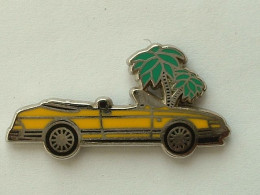 PIN'S SAAB - VOITURE JAUNE - Sonstige & Ohne Zuordnung