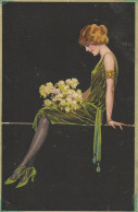 TH3705   --  LADY WITH FLOWER  --  1924 - Autres & Non Classés