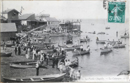 C. P. A. : 13 : MARSEILLE : La Vieille Chapelle, La Calanque, Animé, Timbre En 1910 - Unclassified