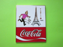 Gros Pin's Coca-Cola BD Tintin Milou Paris Tour Eiffel (Environ 5,5 X 6,5) Rose Foncé - #623 - Coca-Cola