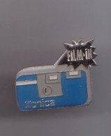 Pin's Konica Appareil Photos Réf 1399 - Trademarks