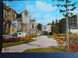 Nantes    Place Et Eglise Saint Similien        CP240355 - Nantes