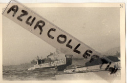 DEBARQUEMENT EN PROVENCE .SOUTIEN MEDICAL AMERICAIN .FRANCAIS .A CAVALAIRE 83 .N°36. BARGE DE DEBARQUEMENT - War 1939-45