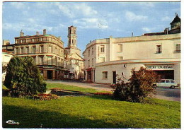 Cp A Saisir 33 Pauillac Place Marechal De Lattre 1976 - Pauillac