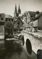 Cp A Saisir 28 Chartres Vieux Pont 1950 60 Enseignes Friperie Cammionage Et Demenagement G.Dabezies - Chartres