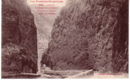 Cp A Saisir 66 Thues Gorges De Carenca Defile - Other & Unclassified