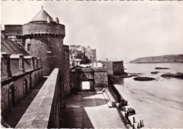 Cp A Saisir 35 Saint Malo La Tour Qui Qu En Grogne 1953 Vuesud - Saint Malo