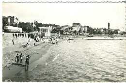 Cp A Saisir 83 Saint Raphael La Plage 1952 - Saint-Raphaël