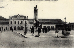 Bar-Le-Duc - Le Gare Et Le Monument Commemoratif Des Enfants De La Meuse - CPR Cartes D'Autrefois - Bar Le Duc
