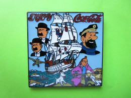 Gros Pin's Coca-Cola BD Tintin Milou Capitaine Haddock Dupont Dupond Voilier (Environ 4,5cm Carré) - #792 - Coca-Cola