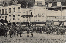 Greves D'Armentieres - Un Coin De La Grand Place Pendant Les Greves 1904  - CPR Cartes D'Autrefois - Armentieres