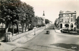 03* NERIS LES BAINS  Bd Des Arenes   (CPSM 9x14cm)     RL19,1022 - Neris Les Bains