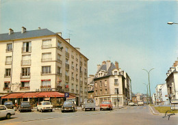 95* PONTOISE  Place De La Piscine  (CPM 10x15cm)     RL19,0748 - Pontoise