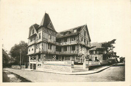 14* CABOURG  Hotel  Du « chat Botte »   (CPSM 9x14cm)   RL19,1709 - Cabourg