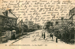 14* ARROMANCHES LES BAINS La Rue Bayeux     RL19,1790 - Arromanches