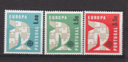 3 Timbres **  Portugal Europa CEPT  Année   1963 N °  948   - 949 -  950 - Neufs