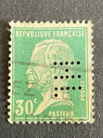 FRANCE H N° 174 Pasteur HL 42 Indice 4 Perforé Perforés Perfins Perfin Superbe !! - Autres & Non Classés