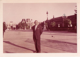 PHOTO ORIGINALE AL 1 - FORMAT 12.8 X 9 - PARIS - JARDINS DES TUILERIES - 1963 - Lieux