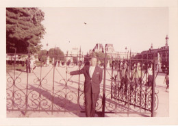 PHOTO ORIGINALE AL 1 - FORMAT 12.8 X 9 - PARIS - JARDINS DES TUILERIES - 1963 - Places